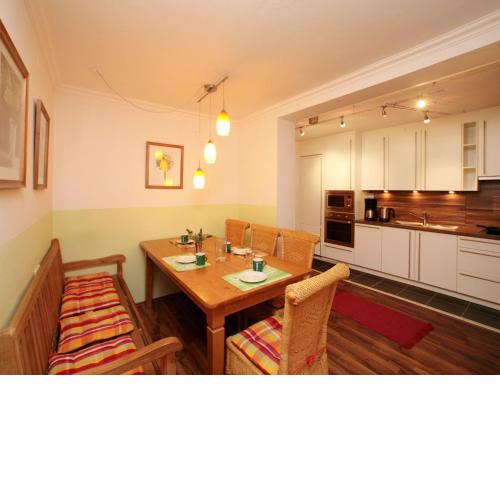 Inviting Apartment in Kaprun near Talstation Kitzsteinhorn