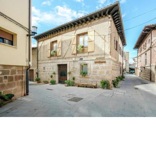 Inviting mansion in Salinillas de Buradón with pool