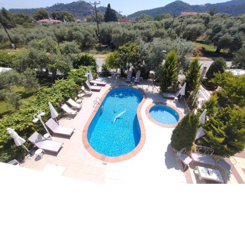 Ioli Luxury Suite
