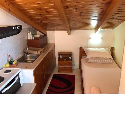 Ion Apartments Messolonghi Single Bed Room Mountain View Loft