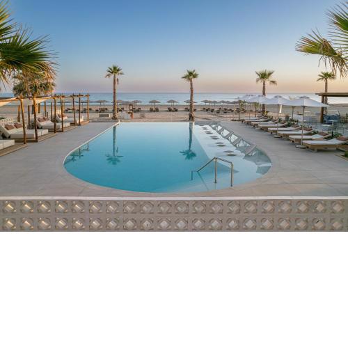 Iperion Beach Hotel