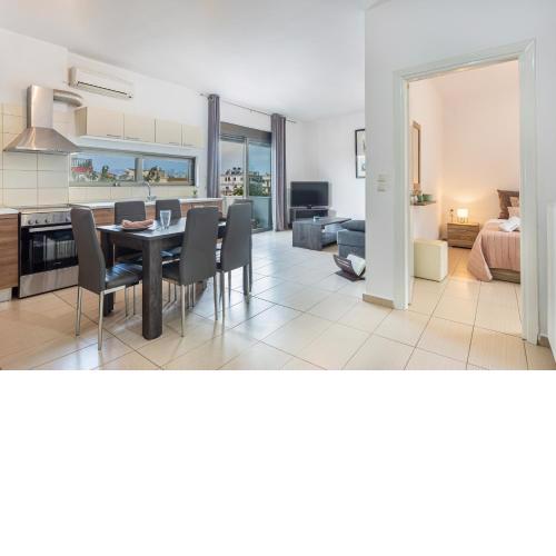 Iriana's Apartments in Center