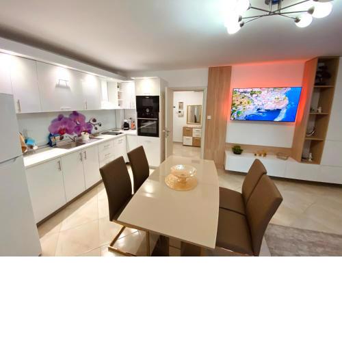 Irina Apartment