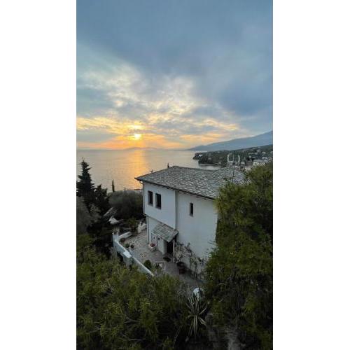 Iris Sea View Villa