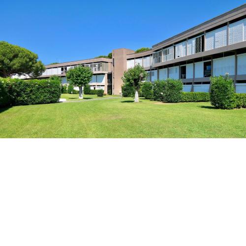 ISA - Studio 2 beds in Residence with swimming-pool bed and bath linen included