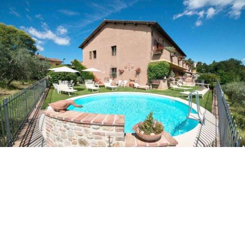 ISA-Holiday-Home with swimming-pool in San Gimignano, apartments with air conditioning and private outdoor area