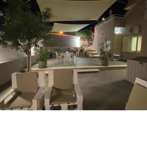 ISCA BLUE BEACH Casa in Villa con ampio spazio esterno vicino al mare, sino a max 8 persone