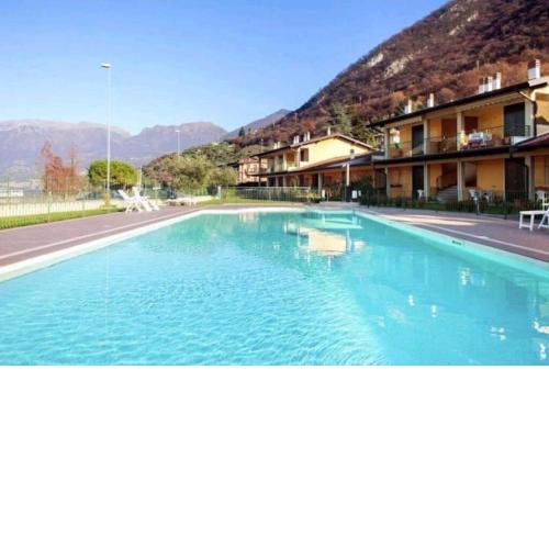 Iseo Lake apartment