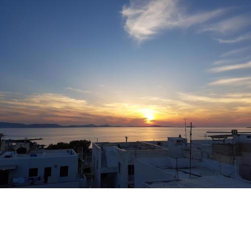 Island Flavor - Magical Sunset View