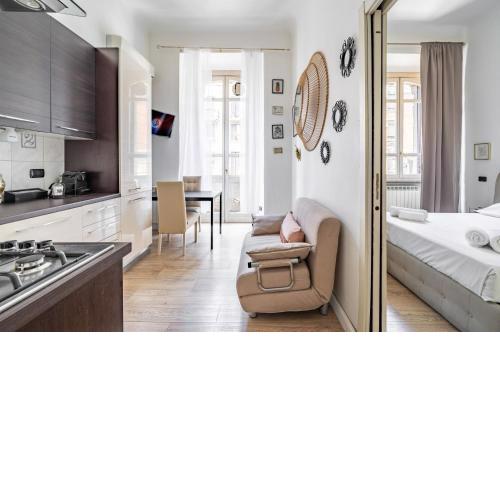 Isola and Garibaldi District Lovely Apartment