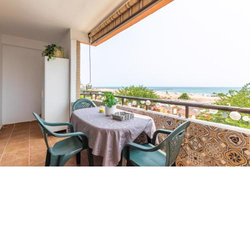 Isola Beachside Apartment