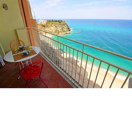 Isola Bella Sea-view Apartment