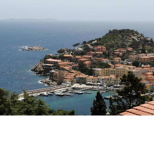 Isola del Giglio casa Nico e casa Camilla Monticello Giglio Porto