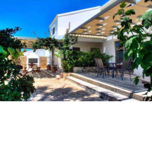 ISSOS BEACH VILLA