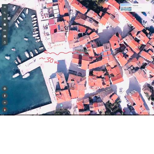 Istrian stone house in the heart of the beautiful fishing village Fažana - only few steps from the sea and the wonderful beach - incl PLASMA-QUAD-PLUS-FILTER against C o v i d