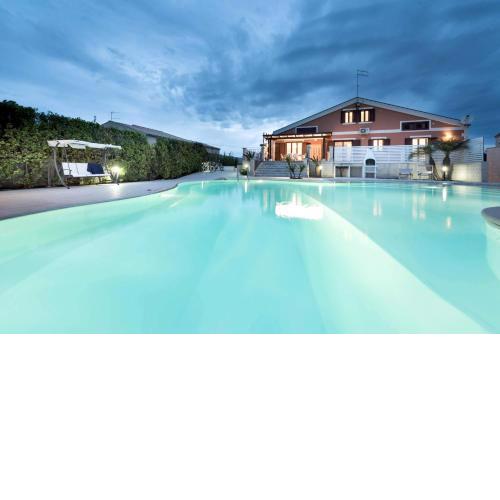 IsulaTravel - Modica Country Villa