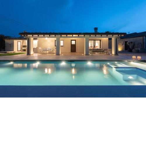 IsulaTravel - Villa Angelina