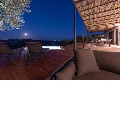 IsulaTravel - Villa Vogue Retreat