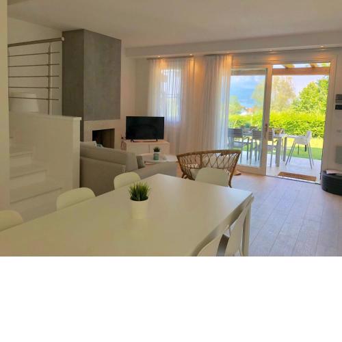 Italia Living Villa