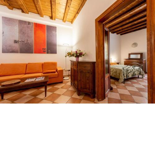 Italianflat - Al Teatro Romano