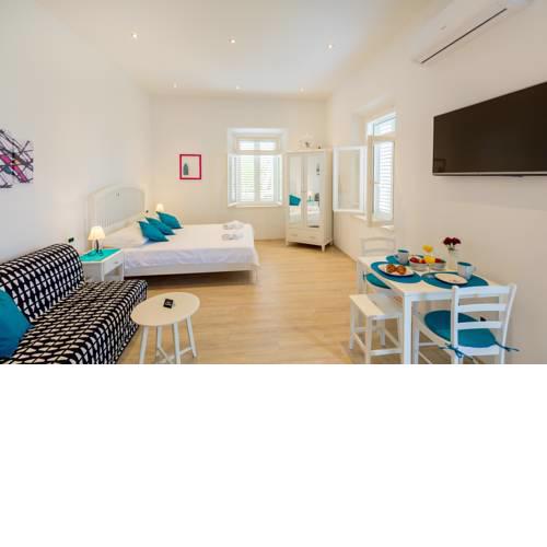 Ivano's studio apartments