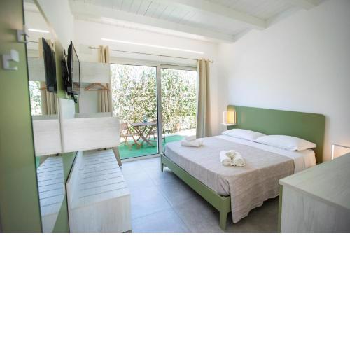 IzzHome Carratois Rooms