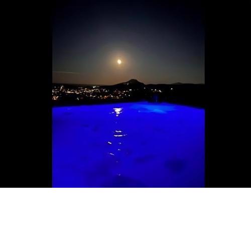 Jacuzzi Airport Flats Up To 10 People Transportation to Airport Athens