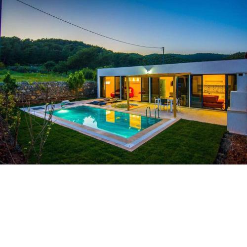 jakuzili kiralık balayı villası