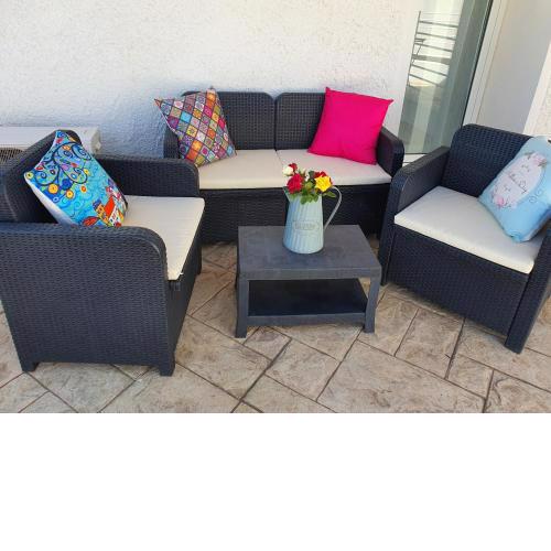 JANAS Country House