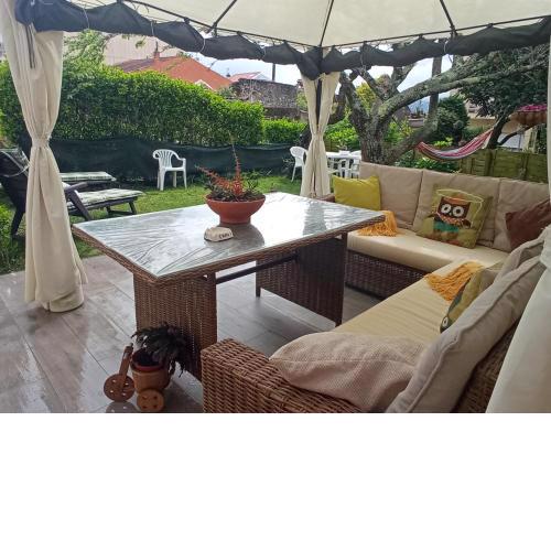 JARDIN, TERRAZA Y BARBACOA