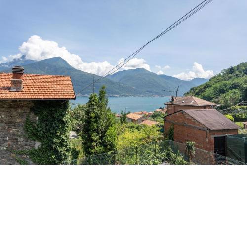 Jasmina's Family Holiday Home