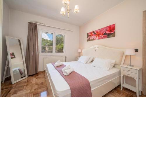 JASMINE - ONE BEDROOM APART WITH BALCONY