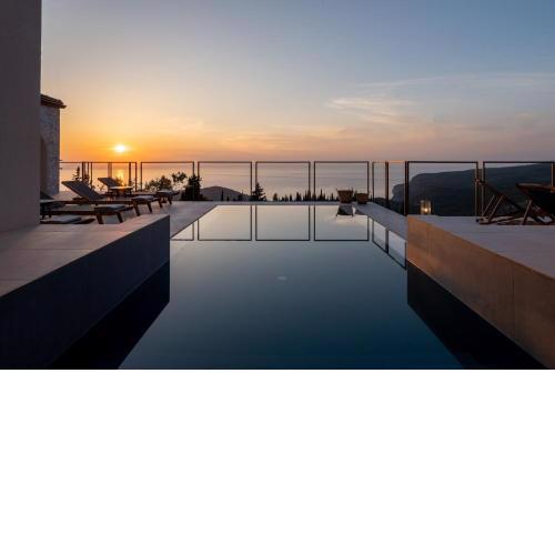 J&C Luxury Villa