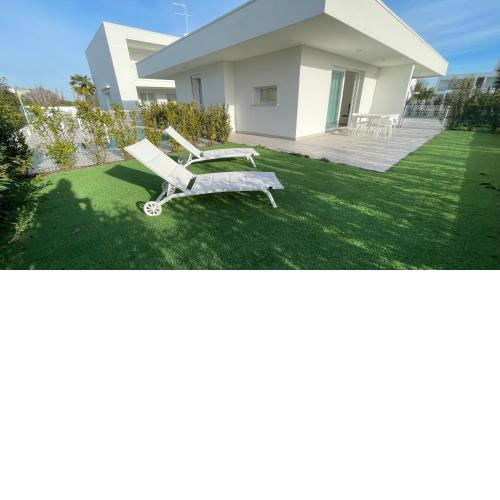 JESOLO GROUND FLOOR FLAT WITH POOL - 2 family apartments