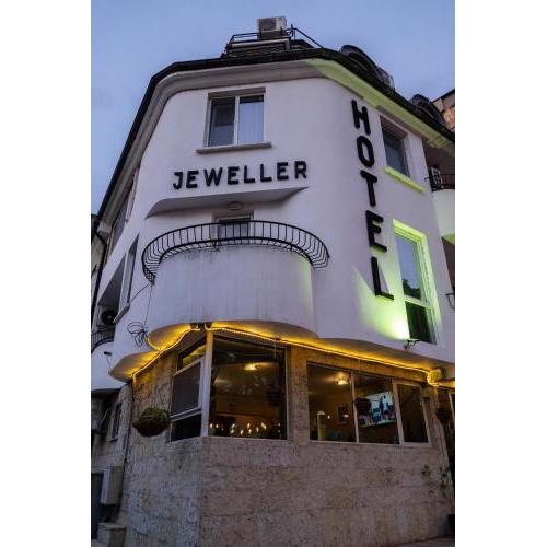 Jeweller Hotel
