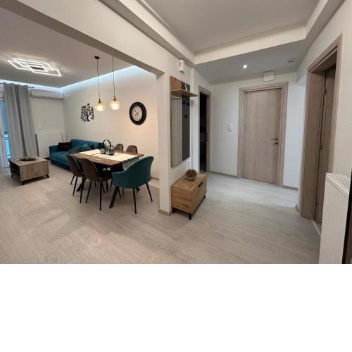 jj volos luxury center home