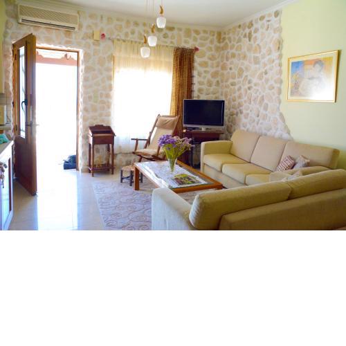 Joanna's House in Asklipio Village