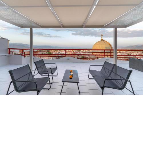 John's city center roof studio flat -panorama view