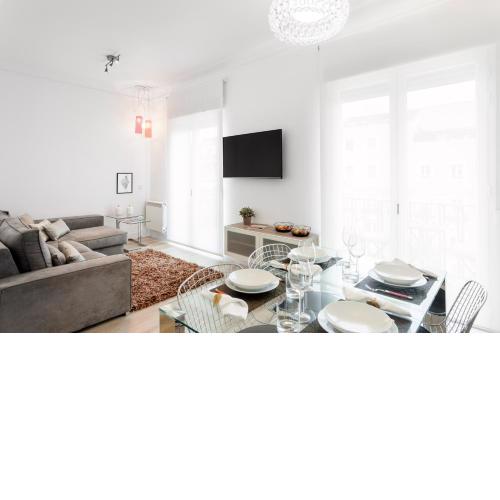 Jose Abascal Apartment by Flatsweethome