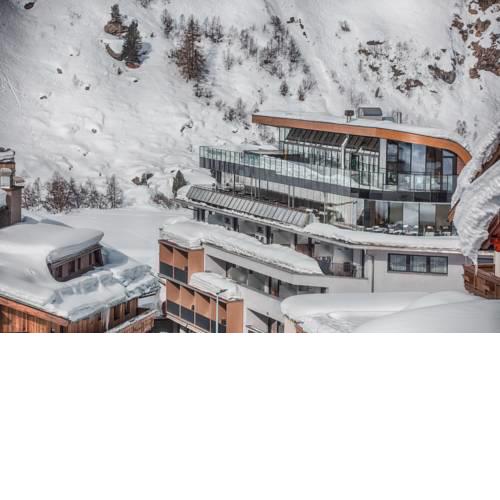 Josl Mountain Lounging Hotel