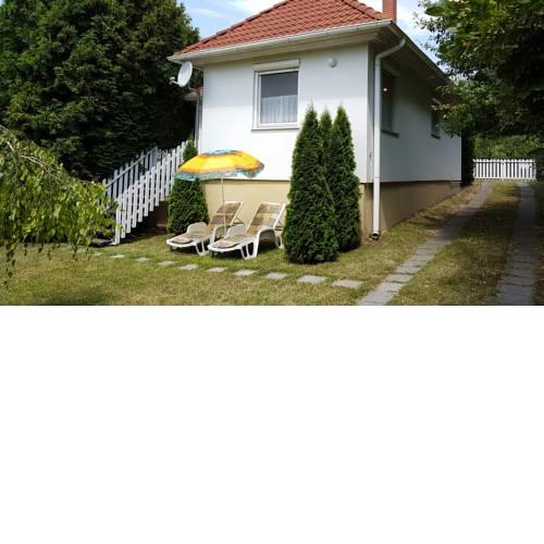 Jozsef Holiday House