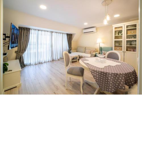 Julia Central Apartment