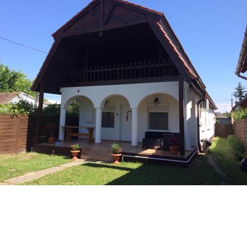 Julianna apartmanhaz