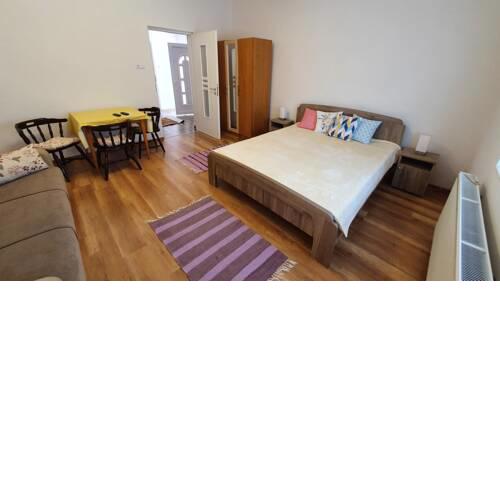 Junior Apartman
