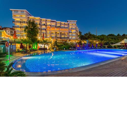 Justiniano Deluxe Resort