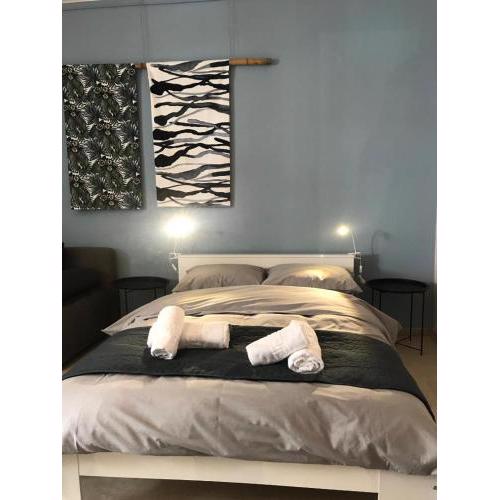 KALAMATA CITY CENTER STUDIO
