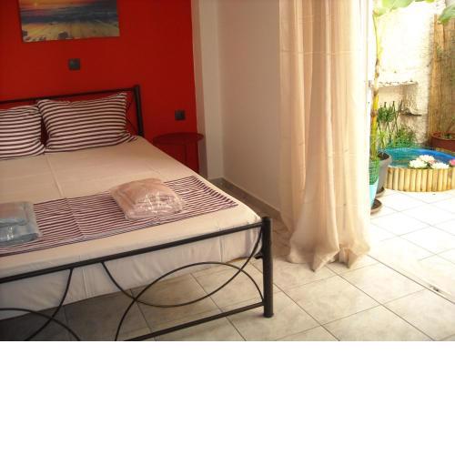 Kalamata home, Marina