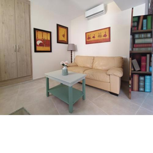 Kalamitsi 2 floor apartment