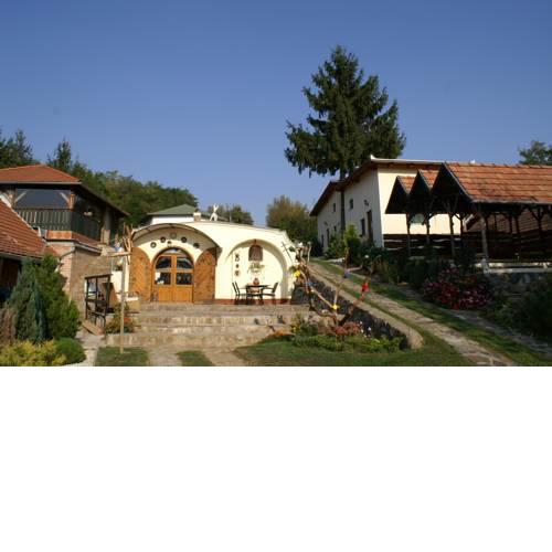 Kalandor Resort