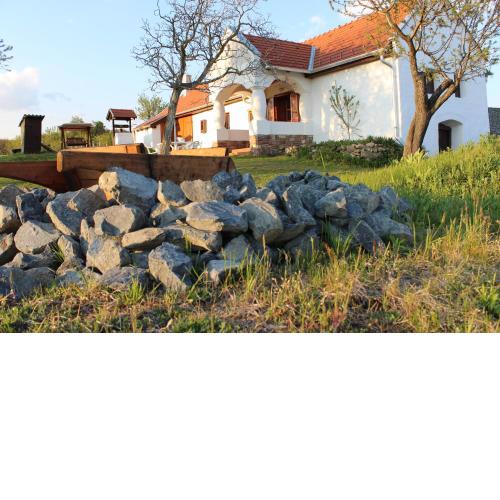 Káli Birtok Szentbékkálla, Ferienhaus/Guesthouse